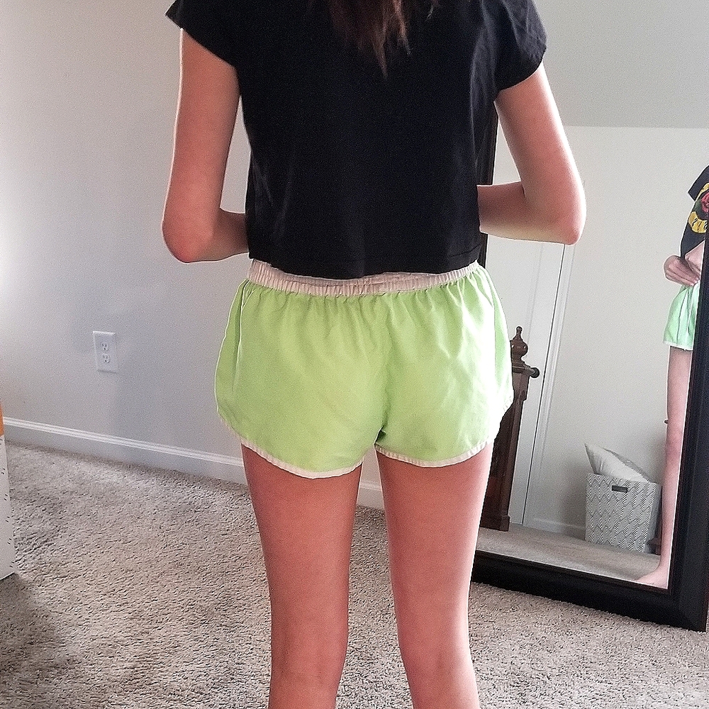Shorts - Picture 4 of 4